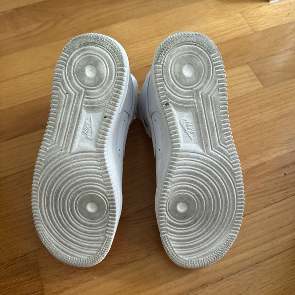 Nike Air Force 1 High - Women’s size 6 - Picture 2 of 7
